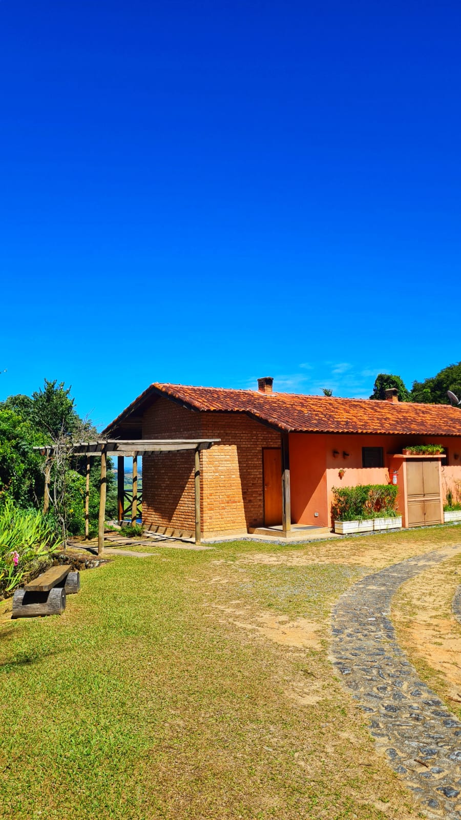 WhatsApp Image 2025-10-17 at 13.52.02